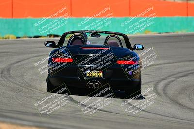 media/Oct-18-2025-Extreme Speed (Sat) [[d6d7e1fef1]]/Group 3 Purple/Session 2 (Turn 3)/